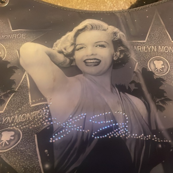 ⭐️⬇️ Marilyn Monroe Shoulder Bag - Picture 14 of 14